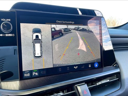 New 2026 Subaru Outback Wilderness w/ Wilderness Package AWD/4WD image 18