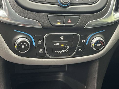 Certified 2024 Chevrolet Equinox LS w/ LS Convenience Package AWD/4WD image 24