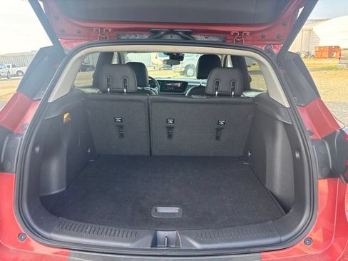 Used 2024 Buick Encore GX Preferred w/ Comfort Package FWD image 12
