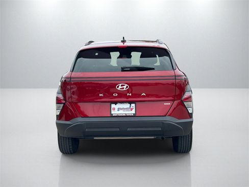 Used 2025 Hyundai Kona SEL image 6