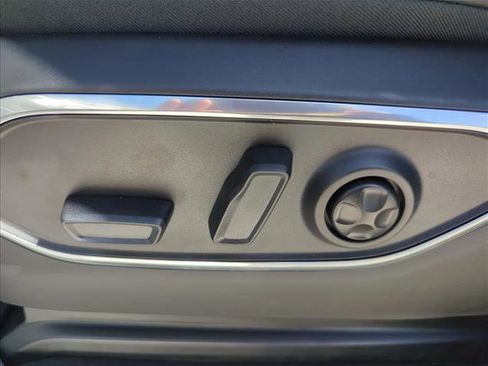 New 2026 Jeep Grand Wagoneer 4WD image 16