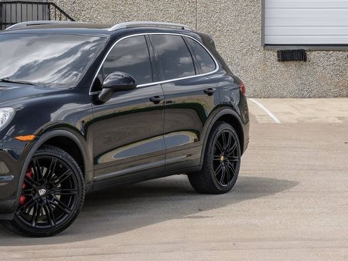 Used 2012 Porsche Cayenne Turbo AWD/4WD image 7