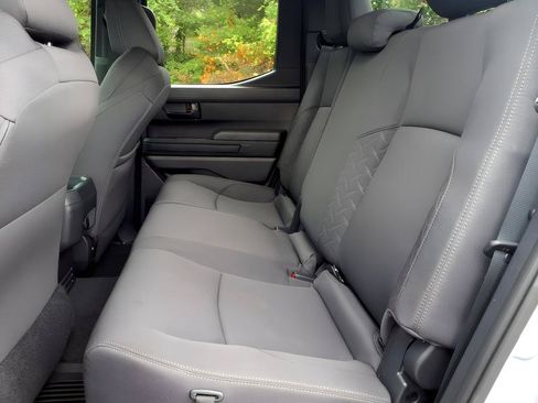 Certified 2025 Toyota Tacoma SR AWD/4WD image 12