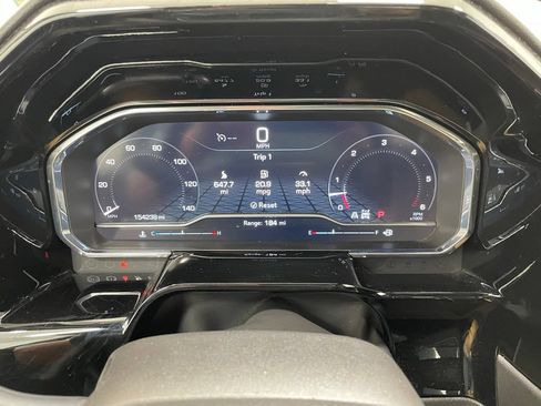 Used 2023 GMC Sierra 1500 SLT w/ SLT Premium Package AWD/4WD image 34