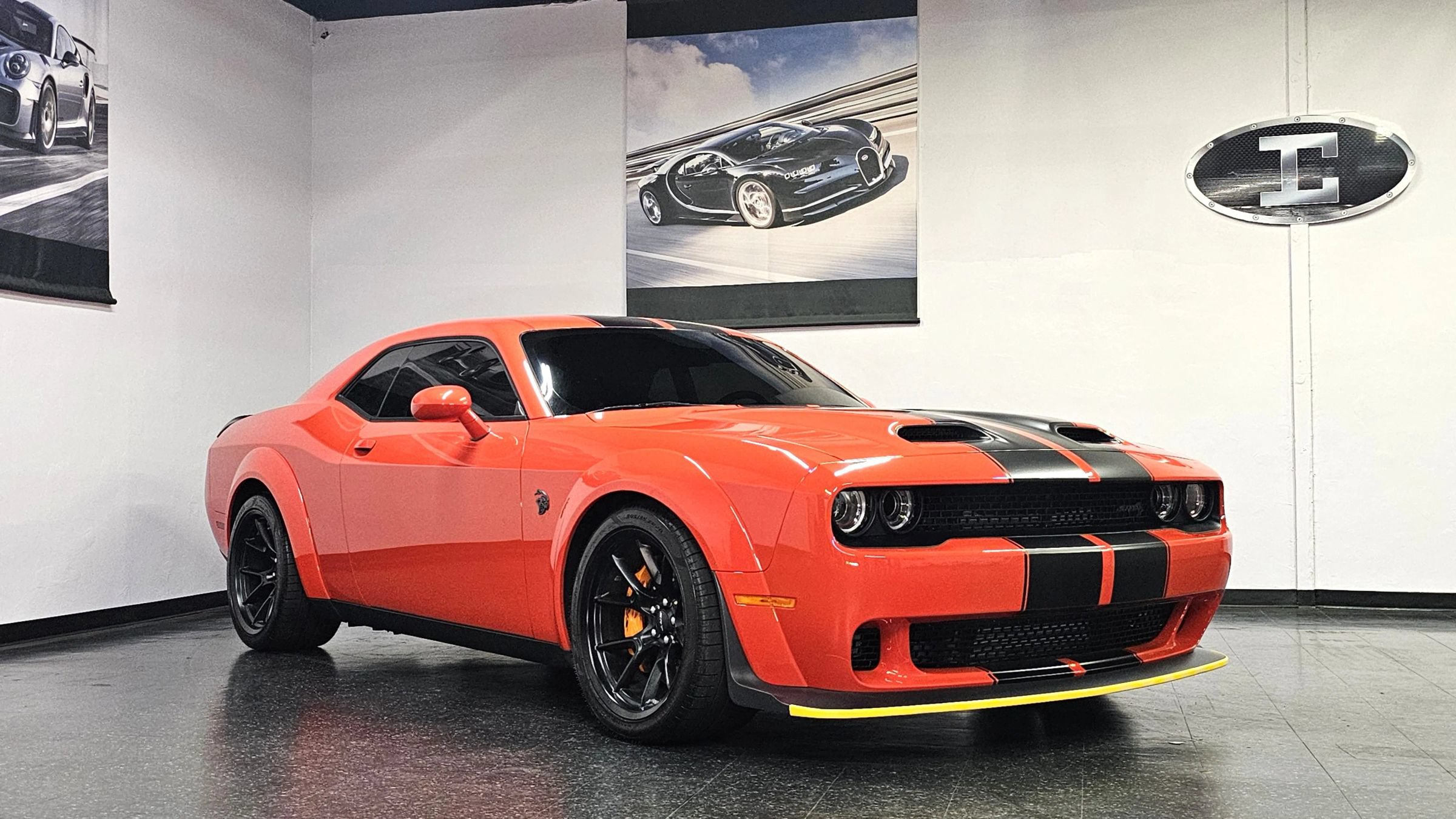 Used 2023 Dodge Challenger SRT Hellcat RWD image 2