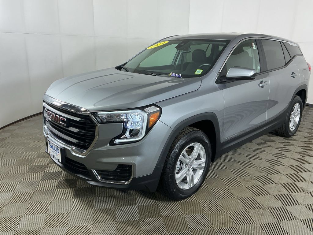Used 2024 GMC Terrain SLE AWD/4WD image 4