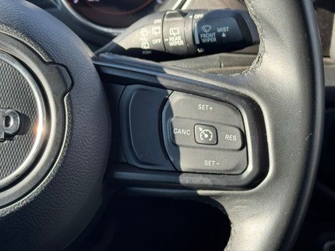 Used 2018 Jeep Wrangler Unlimited Sport S image 26