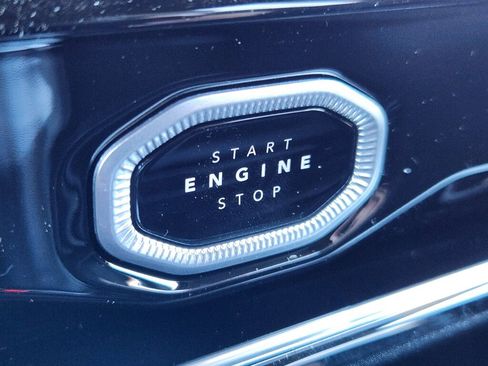 New 2026 Jeep Grand Cherokee Altitude AWD/4WD image 22