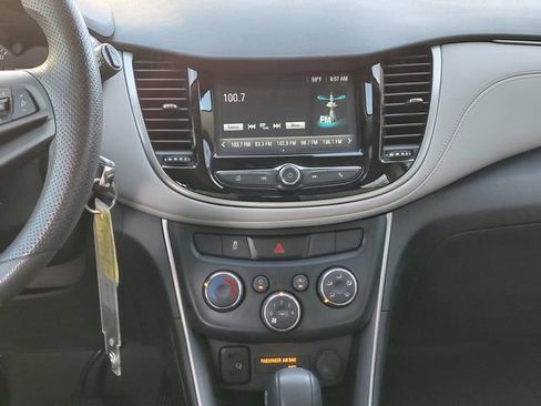 Used 2017 Chevrolet Trax LS image 13