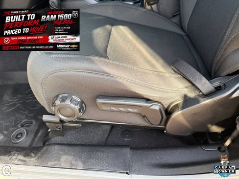 Used 2022 Jeep Wrangler Sport AWD/4WD image 19
