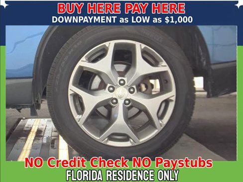 Used 2015 Subaru Forester 2.5i Touring AWD/4WD image 10