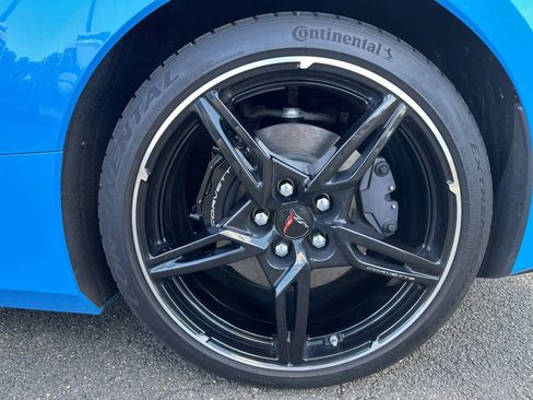 Used 2023 Chevrolet Corvette Stingray Preferred Cpe w/ Battery Protection Package RWD image 8