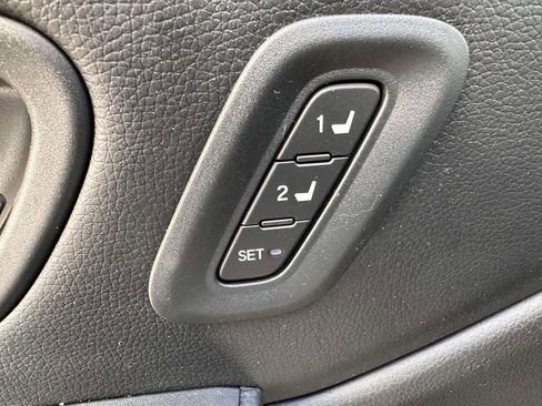 Used 2023 Honda Pilot EX-L image 10