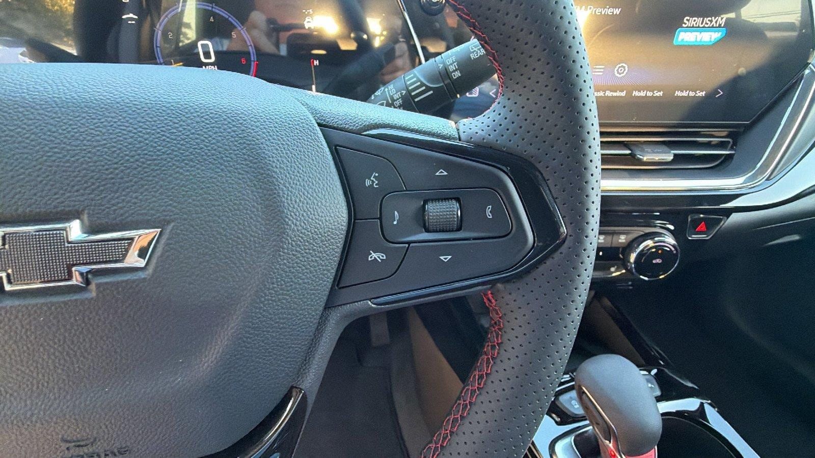 New 2026 Chevrolet Trax RS w/ Sunroof Package FWD image 24