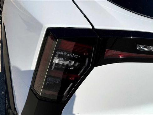 New 2026 Nissan Kicks SV image 12