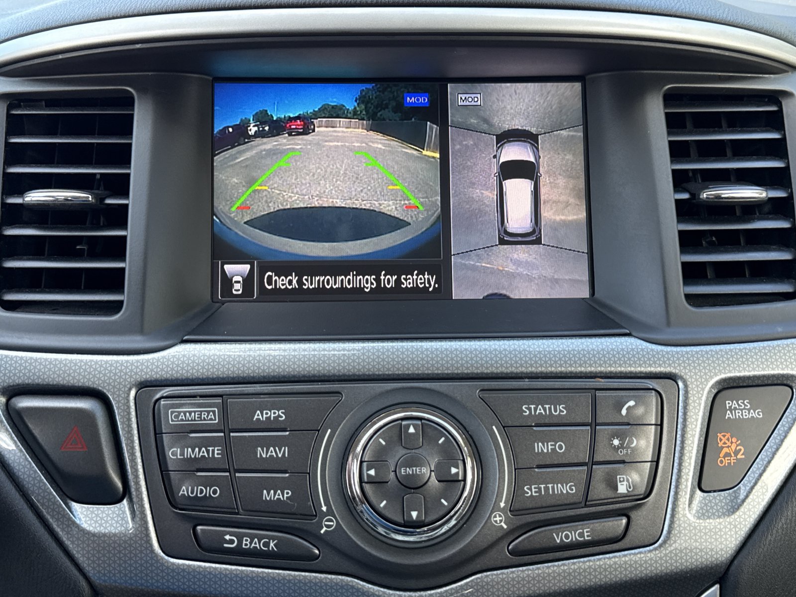 Used 2019 Nissan Pathfinder SL FWD image 26