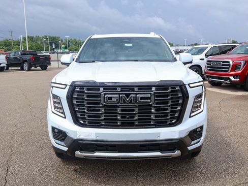 New 2026 GMC Yukon XL Denali Ultimate w/ LPO, Floor Liner Package AWD/4WD image 42
