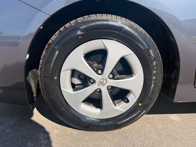 Used 2013 Toyota Prius Two FWD image 19