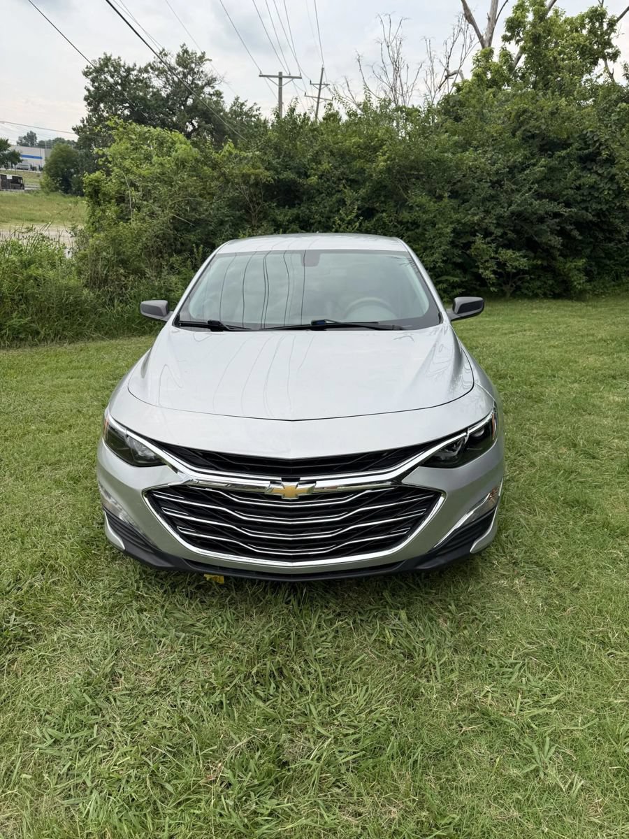 Used 2019 Chevrolet Malibu LS FWD image 3