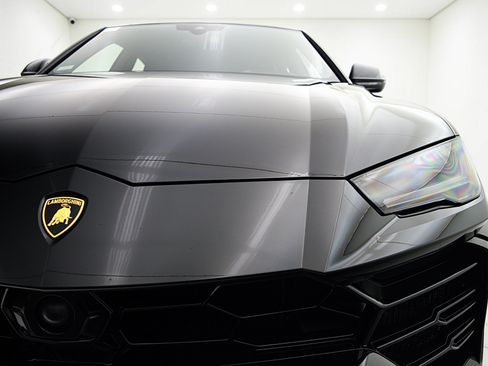 Used 2019 Lamborghini Urus AWD/4WD image 16