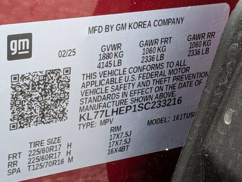 Used 2025 Chevrolet Trax LT w/ LT Convenience Package FWD image 30