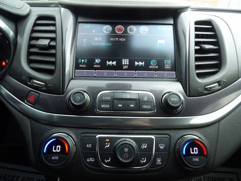 Used 2017 Chevrolet Impala LT image 25