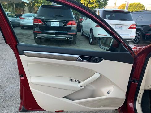 Used 2016 Volkswagen Passat 1.8T SE image 28