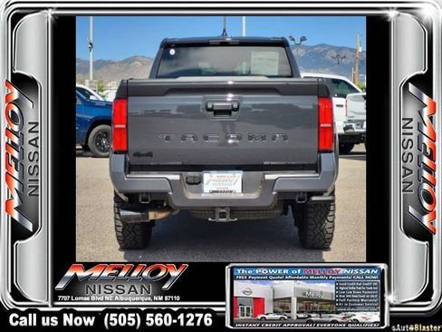 Used 2025 Toyota Tacoma TRD Sport AWD/4WD image 5