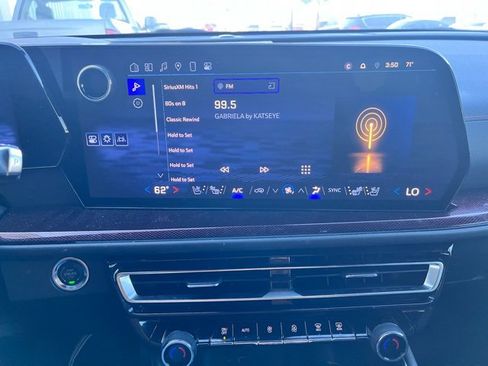 Used 2024 Chevrolet Traverse RS w/ LPO, Floor Liner Package image 15