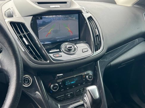 Used 2013 Ford Escape Titanium w/ Parking Technology Pkg AWD/4WD image 19