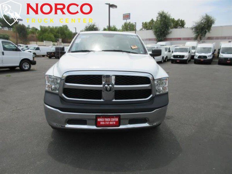 Used 2018 RAM 1500 Tradesman w/ Chrome Appearance Group RWD image 3