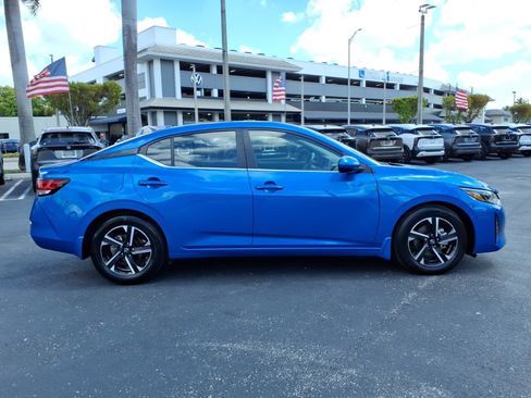 Certified 2025 Nissan Sentra SV image 15