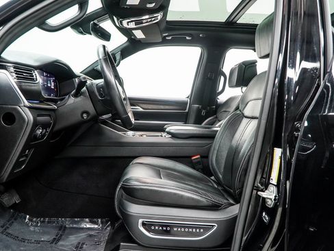 Used 2024 Jeep Grand Wagoneer L Base image 46