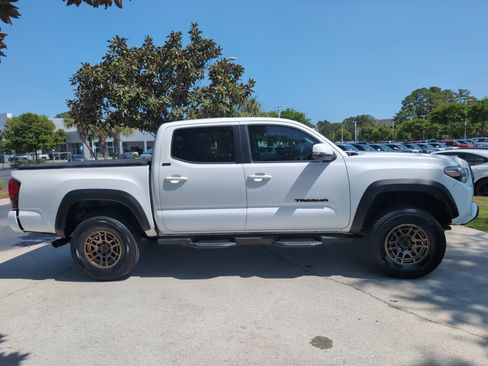 Certified 2023 Toyota Tacoma 4x4 Double Cab w/ Trail Edition image 11