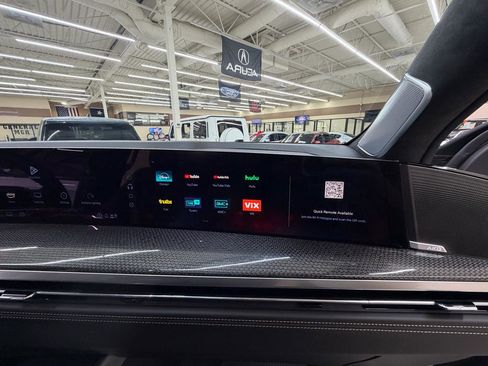 Used 2025 Cadillac Escalade V w/ LPO, ONYX Package image 47