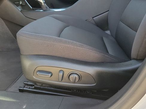 Used 2024 Chevrolet Malibu LT image 12