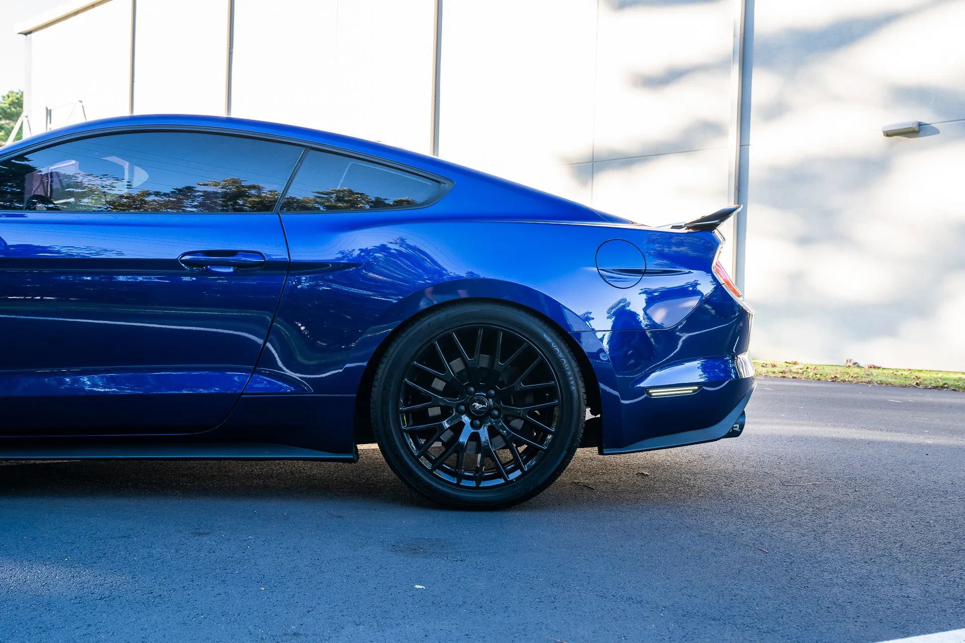 Used 2016 Ford Mustang GT Premium RWD image 5