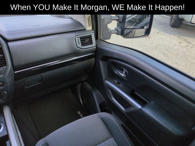 Used 2023 Nissan Titan SV w/ SV Convenience Package AWD/4WD image 19
