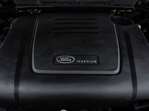 Used 2025 Land Rover Defender 110 S image 29