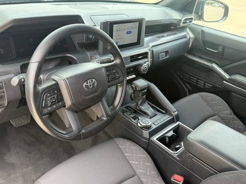 Used 2026 Toyota Tacoma SR5 AWD/4WD image 10