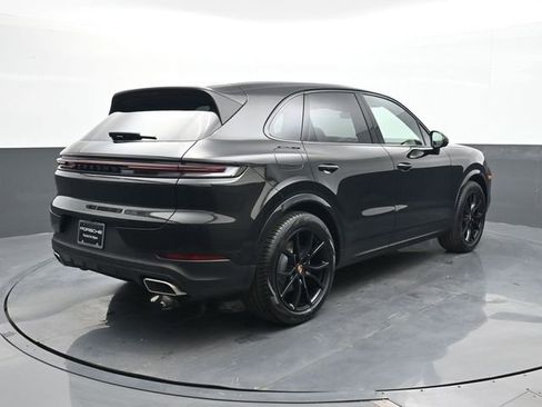 New 2026 Porsche Cayenne AWD/4WD image 22