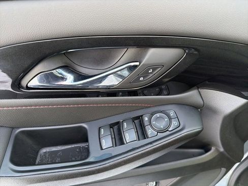 Certified 2023 Chevrolet Traverse RS image 26