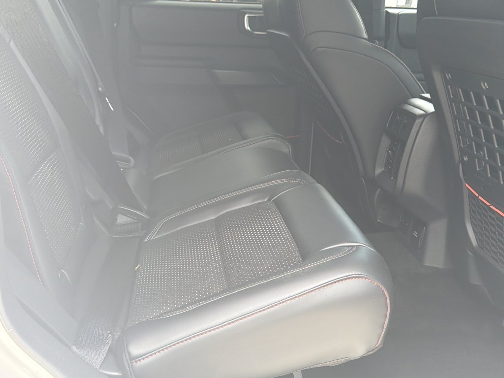 New 2026 Ford Bronco Raptor w/ Interior Carbon Fiber Pack AWD/4WD image 21