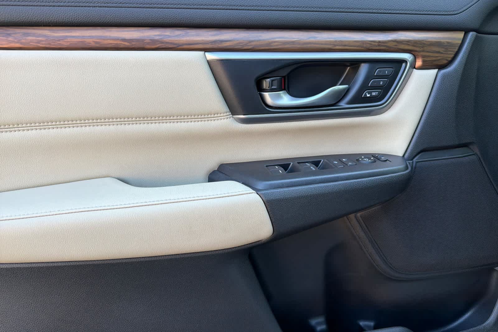 Used 2018 Honda CR-V EX-L image 14