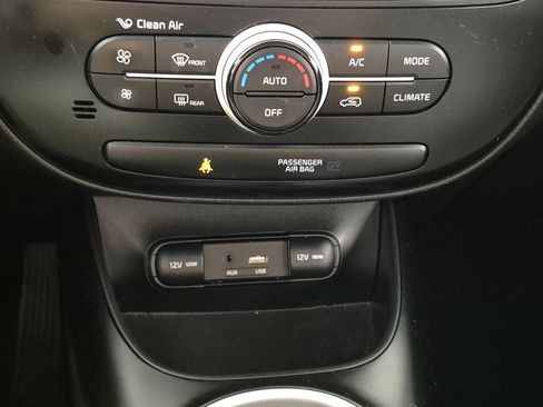 Used 2018 Kia Soul + FWD image 20