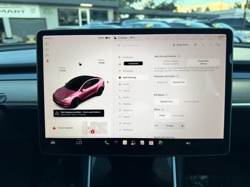 Used 2021 Tesla Model Y Long Range AWD/4WD image 35