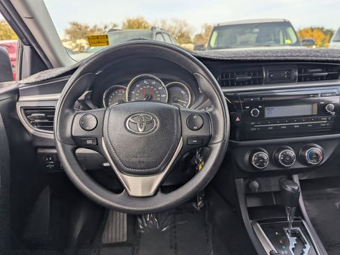 Used 2015 Toyota Corolla L image 23