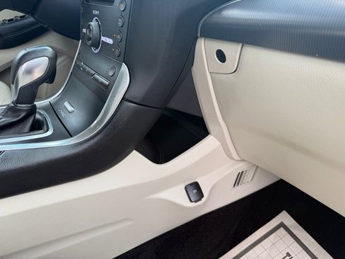 Used 2016 Ford Edge Titanium image 28