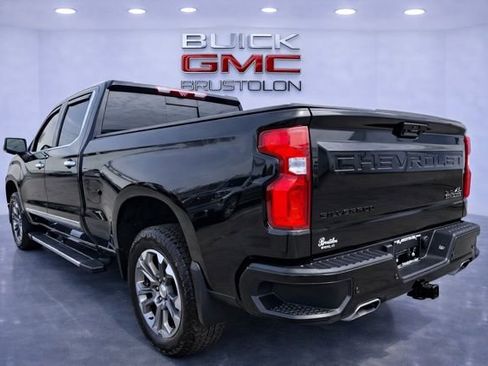 Used 2023 Chevrolet Silverado 1500 High Country w/ Technology Package image 6