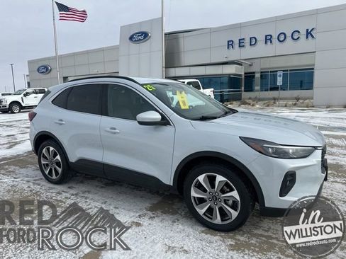 Used 2025 Ford Escape Platinum image 1
